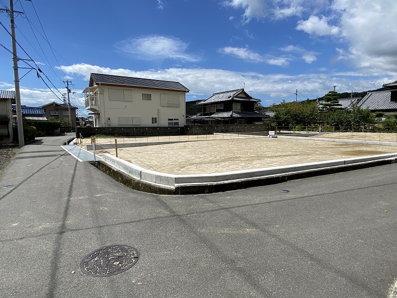 東温市志津川　4区画分譲地（売土地）