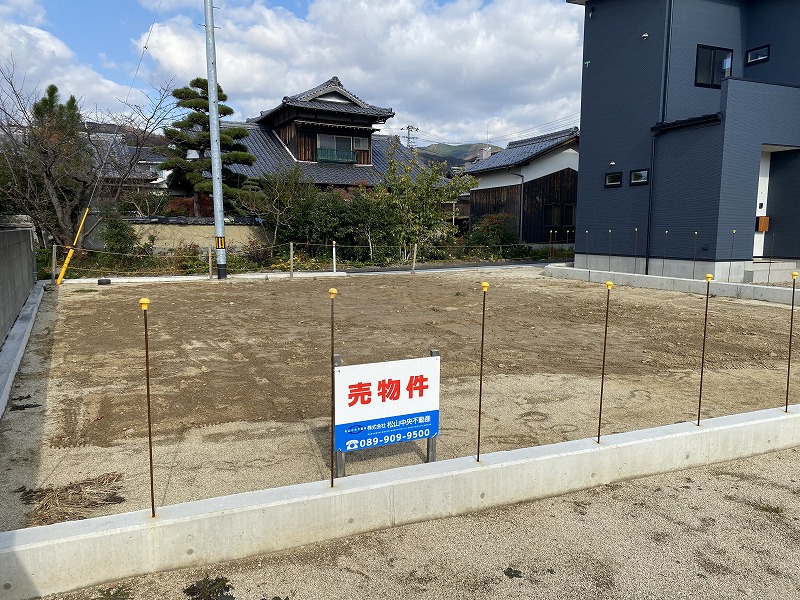 東温市志津川　4区画分譲地（売土地）